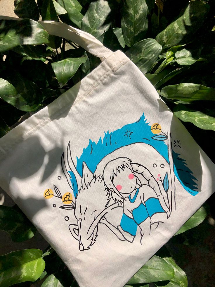 Tote bag Chihiro pintada a mano, Best Tote Bags Ideas, Cute Tote Bags Ideas, Tote Bag Design Ideas, Girls Tote Bag, Best Canvas Tote Bags Ideas