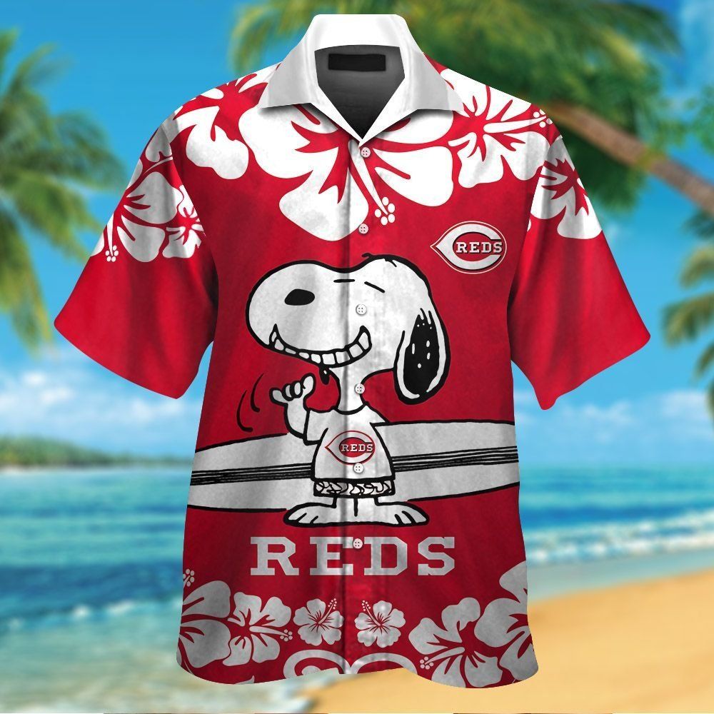 Cincinnati Reds Snoopy Short Sleeve Button Up Tropical Hawaiian Shirt