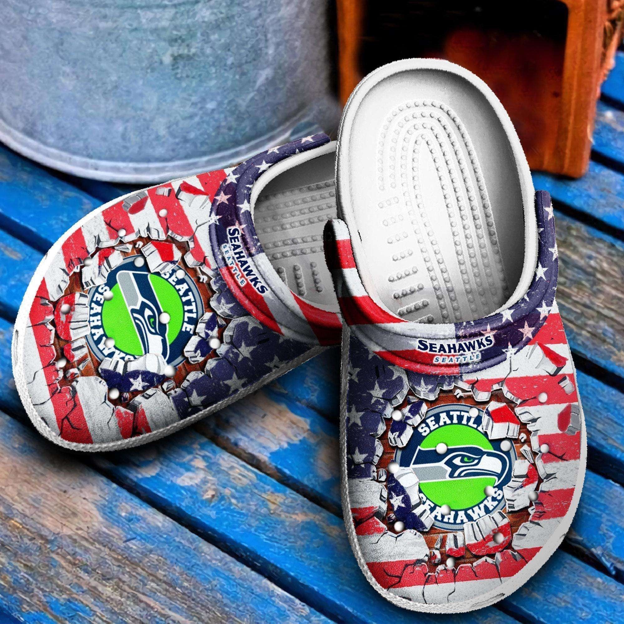 Seattle Seahawks Logo Pattern Crocss Classic Clogs Shoes In Purple & Red Ver790