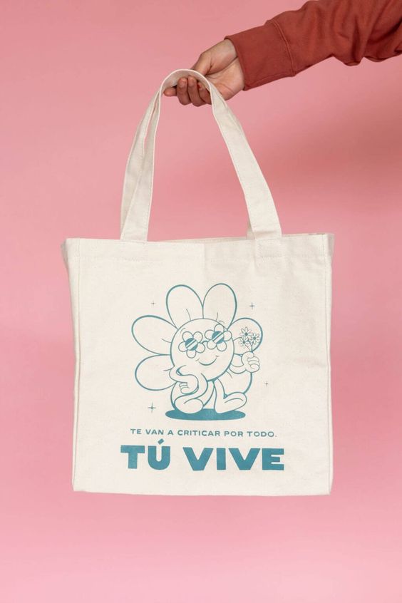 Happy Daisy Tote Bag – Latina Tote Bags – Latina Bags – Daisy Tote Bag – Flower Tote Bag, Canvas Tote Bags, Tote Bag Design, Tote Bag Idea