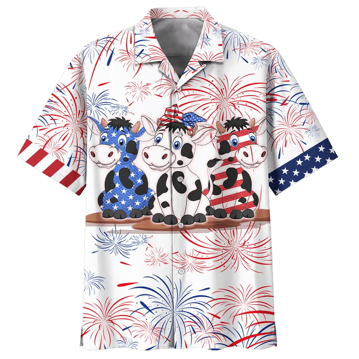 America Cow Background Design Hawaiian Shirt, Hawaiian Shirt Men