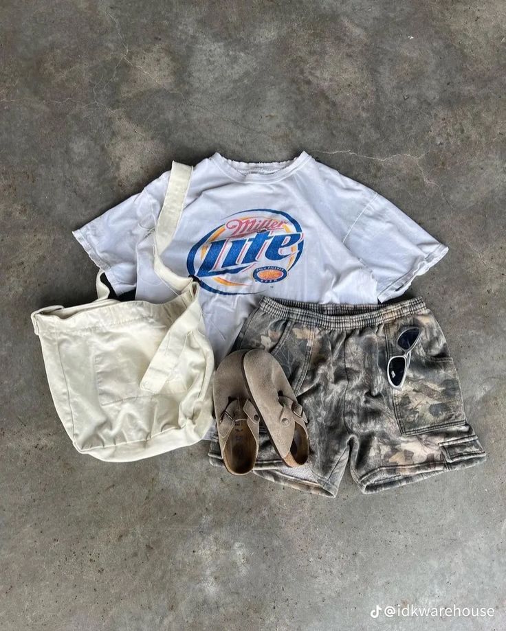 VINTAGE Miller Lite Mens XL White T- &hellip;