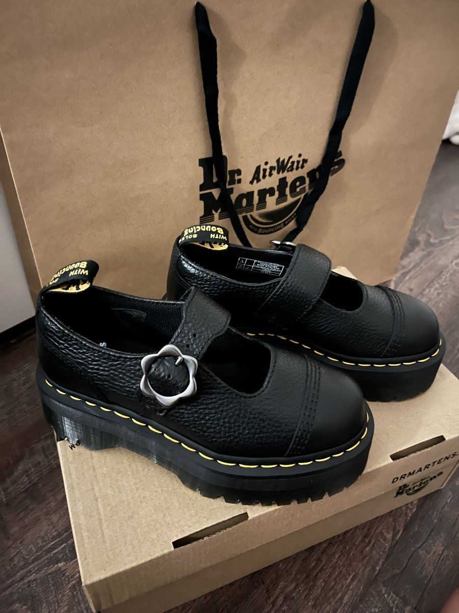 Dr. Martens Women’s Addina Flo …