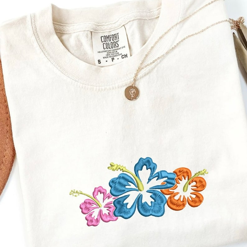 Embroidered Hibiscus Flower Tshirt Custom Aloha Hawaii Shirt Comfort Colors Tshirts Oversized T-shirt Beach Summer Tee