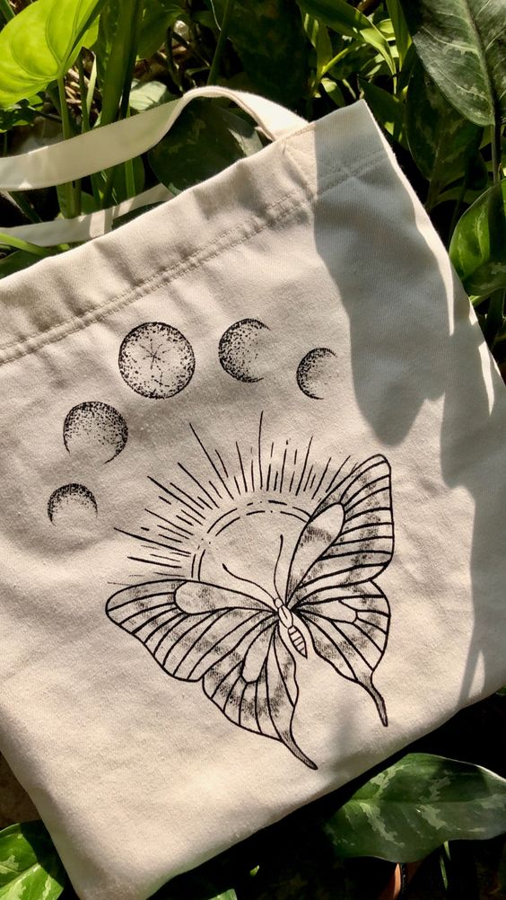 Tote bag mariposa, pintada a mano