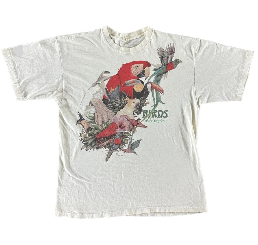 Vintage 1989 Parrot Outfit T Shirt   Retro Bird Tee