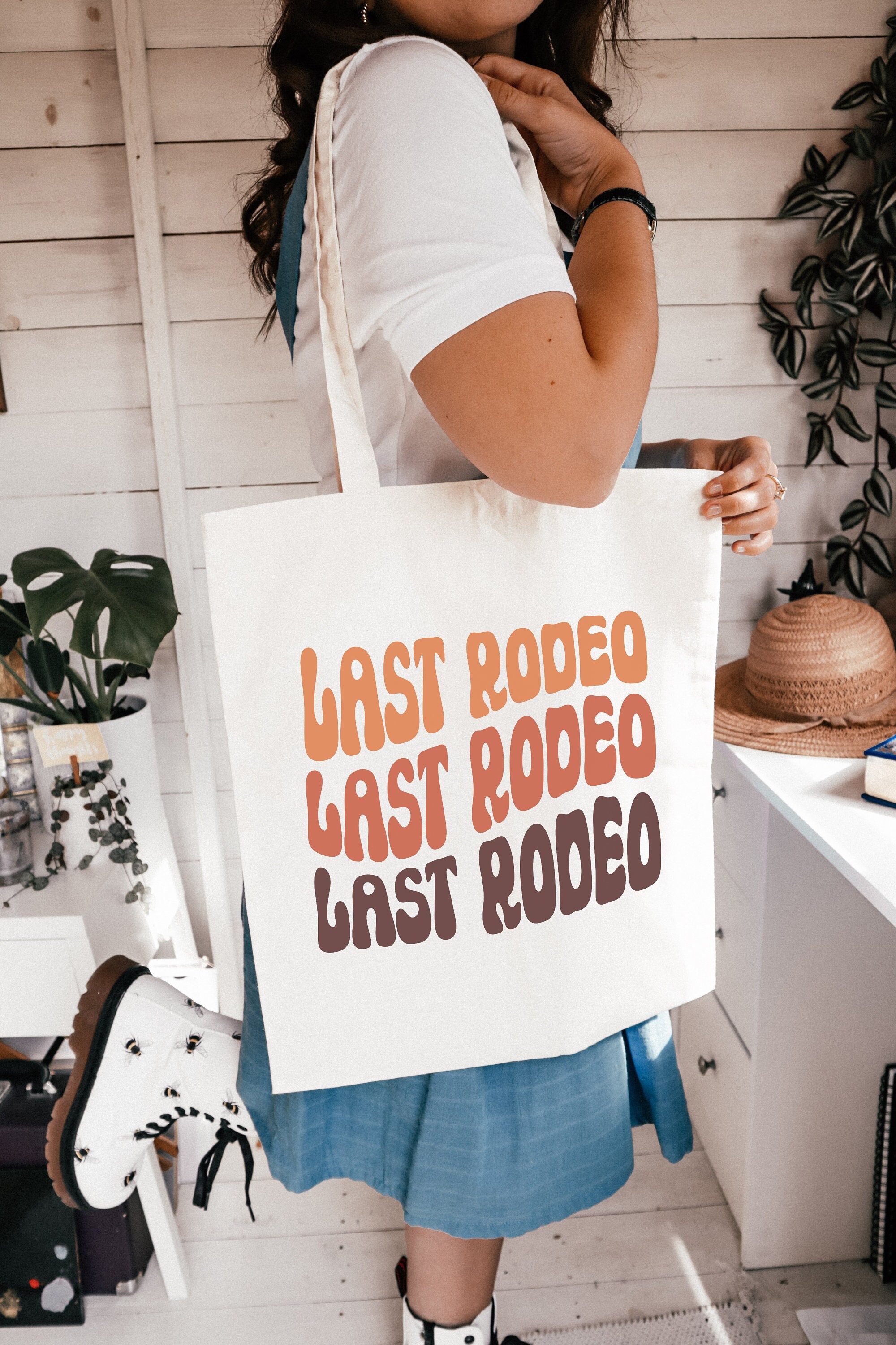 Last Rodeo Gift Tote Bag, Cowgirl Theme Bachelorette Party, Brides Last Ride Bachelorette Favor, Canvas Tote Bag Austin TX Gift Party Favor