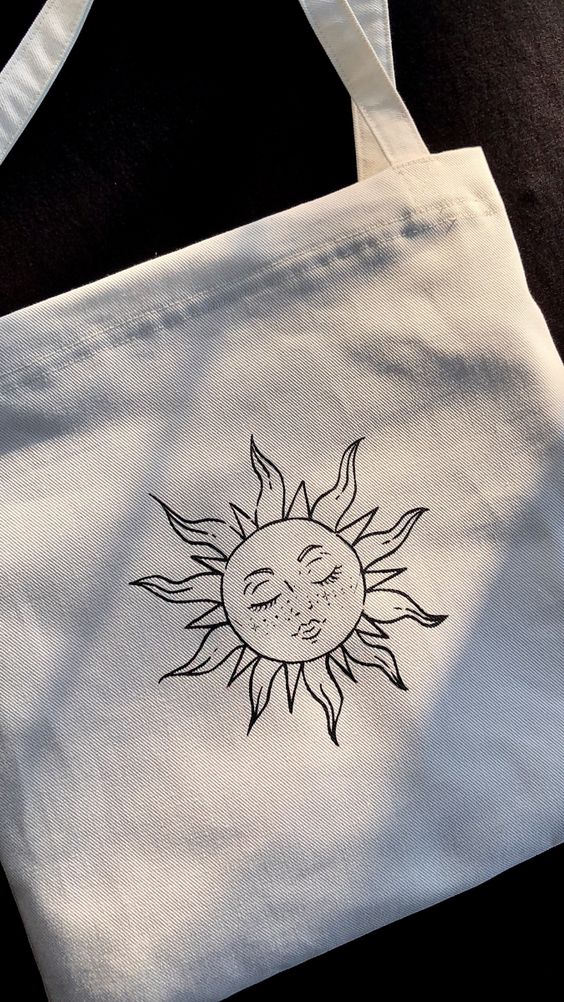 Tote bag sun, pintada a mano tote bag, Canvas Tote Bags, Tote Bag Design, Tote Bag Idea