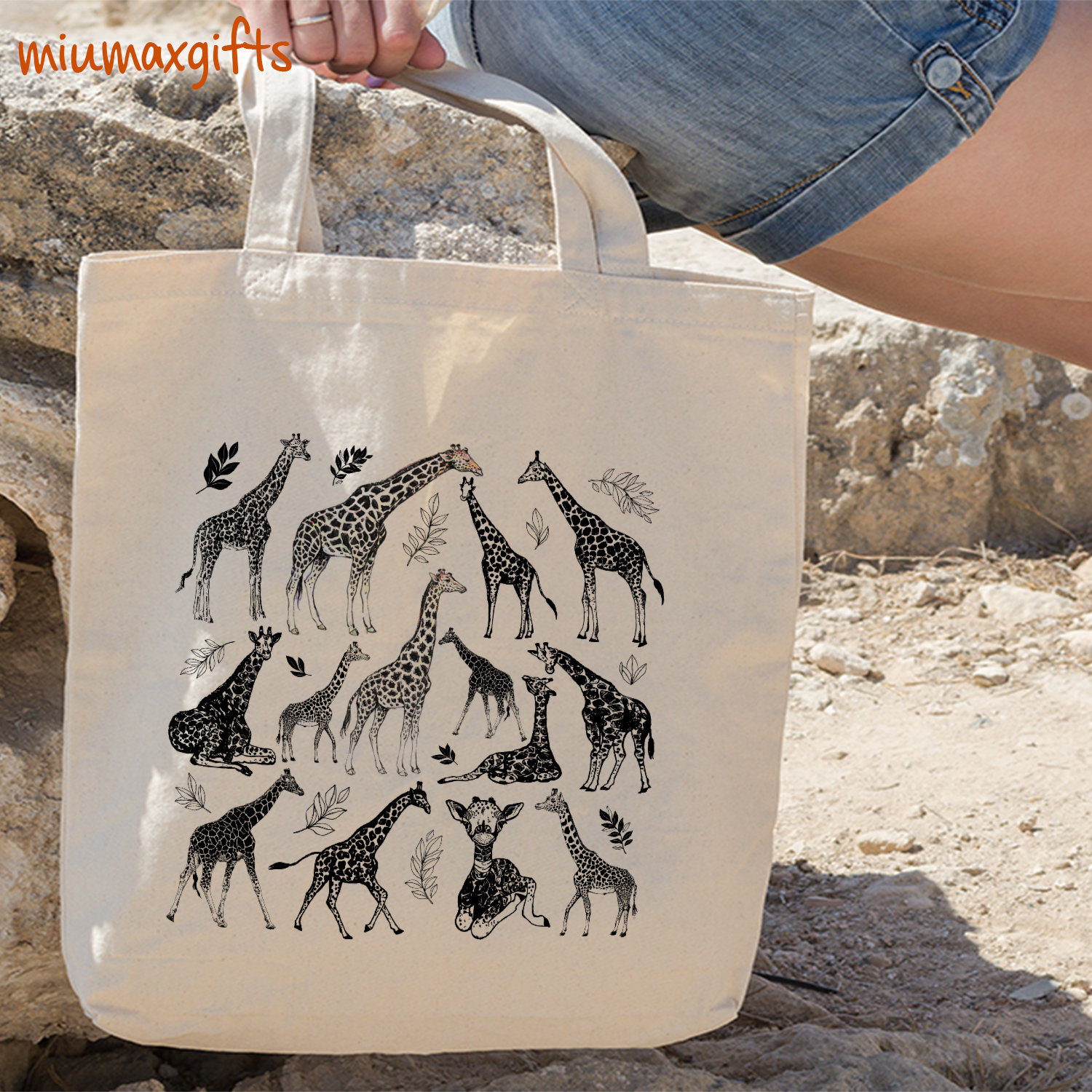 Giraffe Tote Bag, Giraffe Tote, Giraffe Bag, Cottagecore Tote Bag, Woodland Animal Tote Bag, Eco-Friendly Tote Bag, Mothers Day Gift