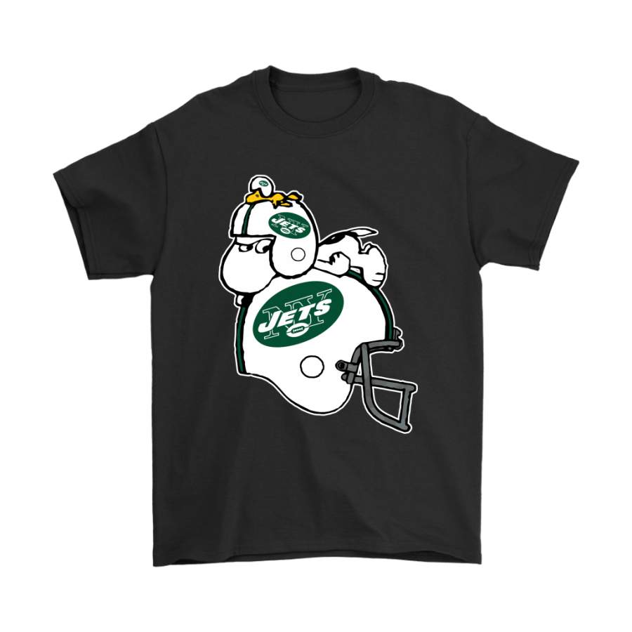 Onlyshirt - Graphic Tee - Snoopy And Woodstock Resting On New York Jets Helmet Shirts