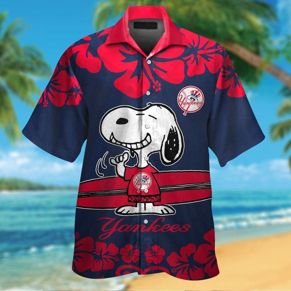 New York Yankees Snoopy Short Sleeve Button Up Tropical Hawaiian Shirt