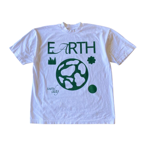 Earth T shirt Outfit