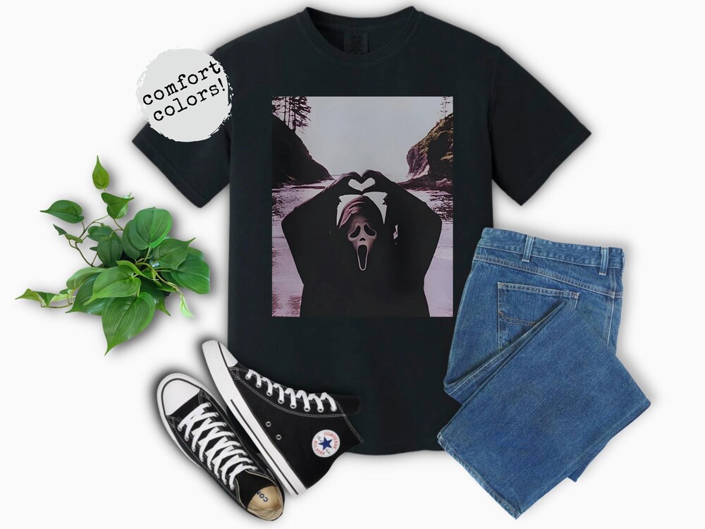 Screaming Ghost Heart Hands Shirt Halloween Scary Movie Face T-Shirt Slasher Shirt Birthday Gift Vintage Horror Tee Thriller Movie TShirt
, White Lie Shirts, Fall shirts, Family Christmas Shirts, Vintage Style Shirt