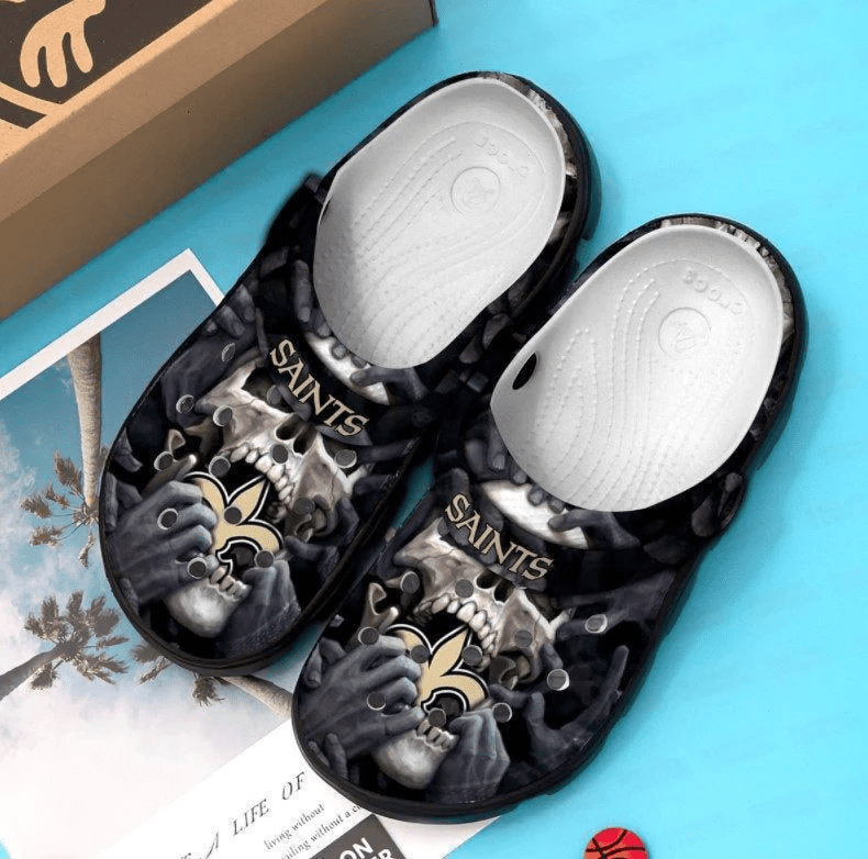 New Orleans Saints Skull Crocss Clog Comfortable Shoes Ver139