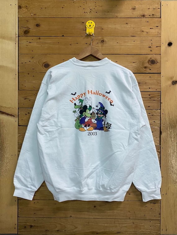 Vintage mickey happy HALLOWEEN crewneck sweatshirt size M  halloween costume ideas