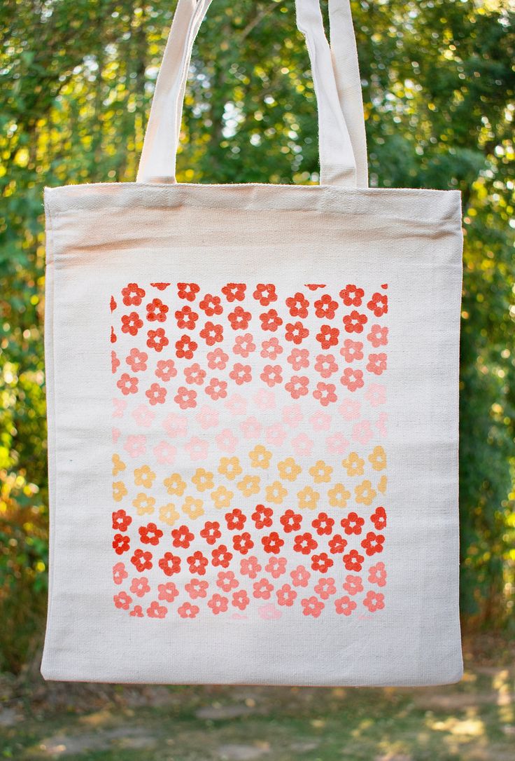 GROOVY TOTE BAG – painted tote bag, Best Tote Bags Ideas, Cute Tote Bags Ideas, Tote Bag Design Ideas, Girls Tote Bag, Best Canvas Tote Bags Ideas