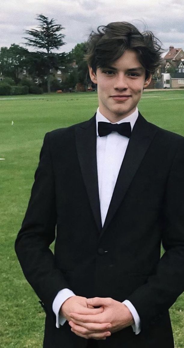 2020 Louis Partridge, Haircut for me &hellip;