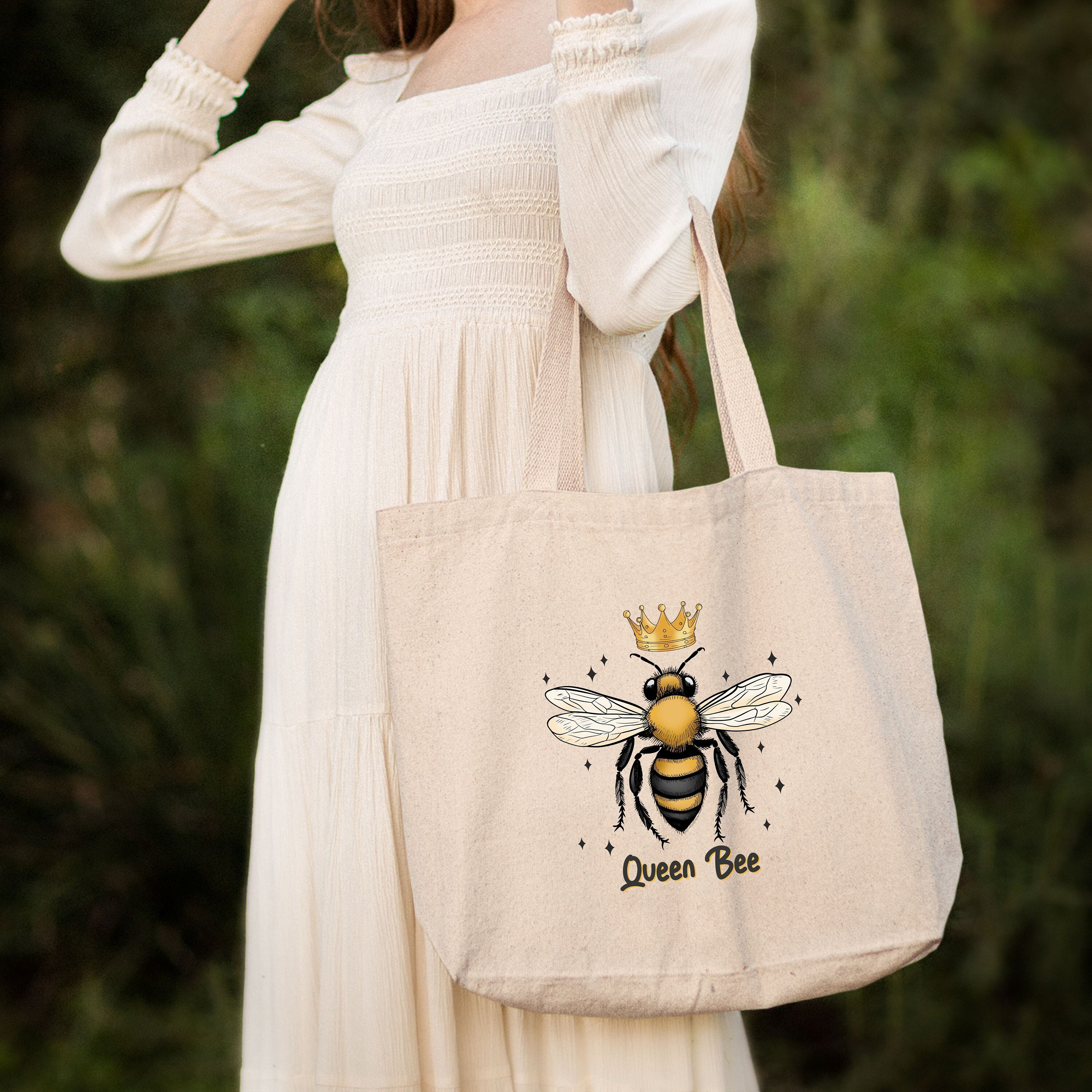 Queen Bee Tote Bag, Unique Gift for Bee Lovers, Honey Bee Tote Bag, Canvas Tote Bag, Women Shoulder Bag, Beekeeper Tote Bag, Bee Totebag