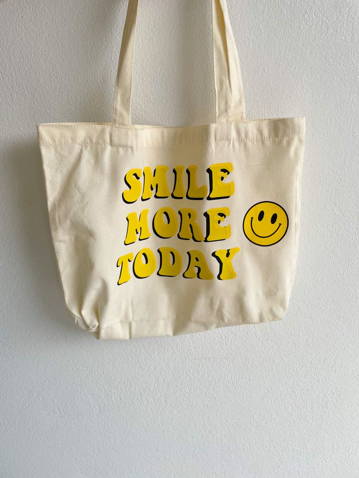 Totebags, Best Tote Bags Ideas, Cute Tote Bags Ideas, Tote Bag Design Ideas, Girls Tote Bag, Best Canvas Tote Bags Ideas