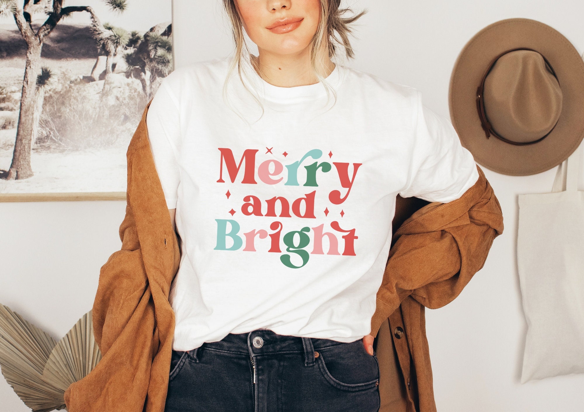 Christmas Tshirt - Christmas Merry & Bright Quote - Winter Clothing - Winter Shirt - Tshirt Wintermotiv - Cottagecorestyle - Christmas Shirt