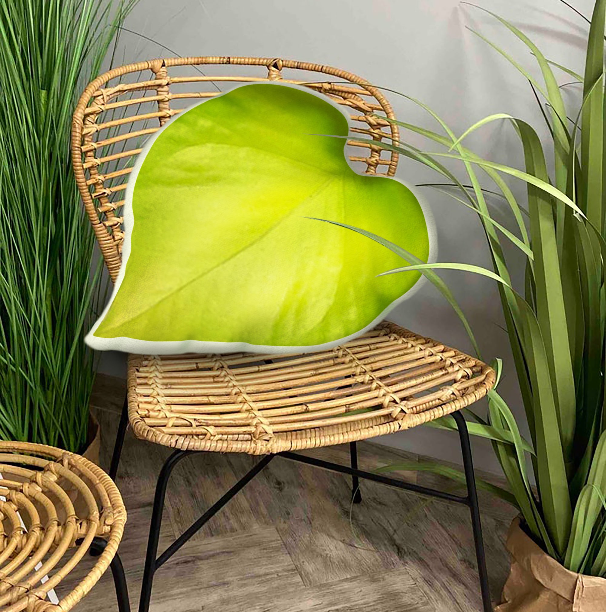 Epipremnum Aureum Neon Leaf Pillow B &hellip;