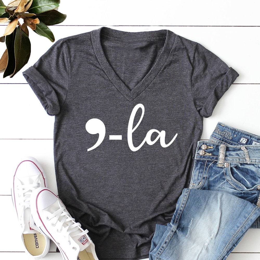 Comma-La Shirt, Kamala Harris Vneck Shirt, Harris 2024, Kamala For The People, Vice President, Democrat Shirt, Christmas Gift Comfort Meets Style | Shop24H Amarkshirts