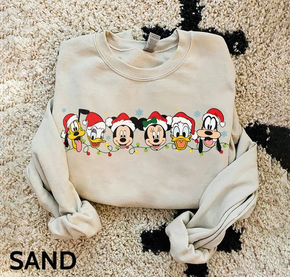 Disney Friends Christmas Sweatshirt fashionstation