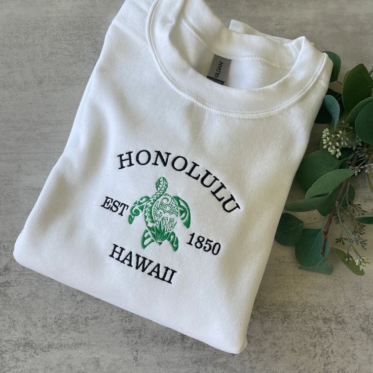 Embroidered Honolulu Hawaii Sweatshirt, Hawaii Hoodie, Crewneck Sweatshirt, Graphic Sweatshirt, Trendy Sweatshirt, Aesthetic Sweatshirt Outfit ideas Shirt Outfit Ideas Shirt Hoodie Fashionstation 2705 202