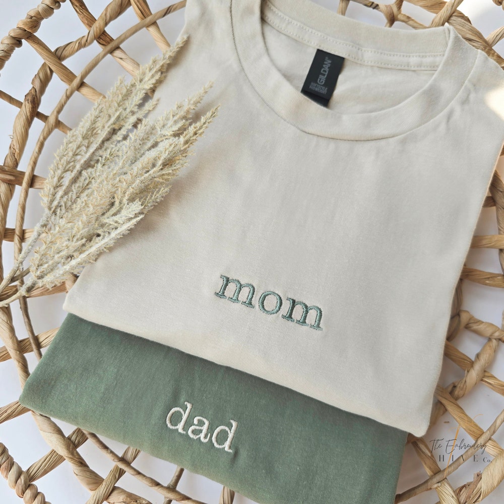Embroidered Mama Dad Shirt, Mom Shirt, New Mom, New Dad, T-Shirt, Mommy Birthday Gift, Mother'S Day Gift For Mom, Dad Gift, A24, Men223 Designed By Lightmyshirt