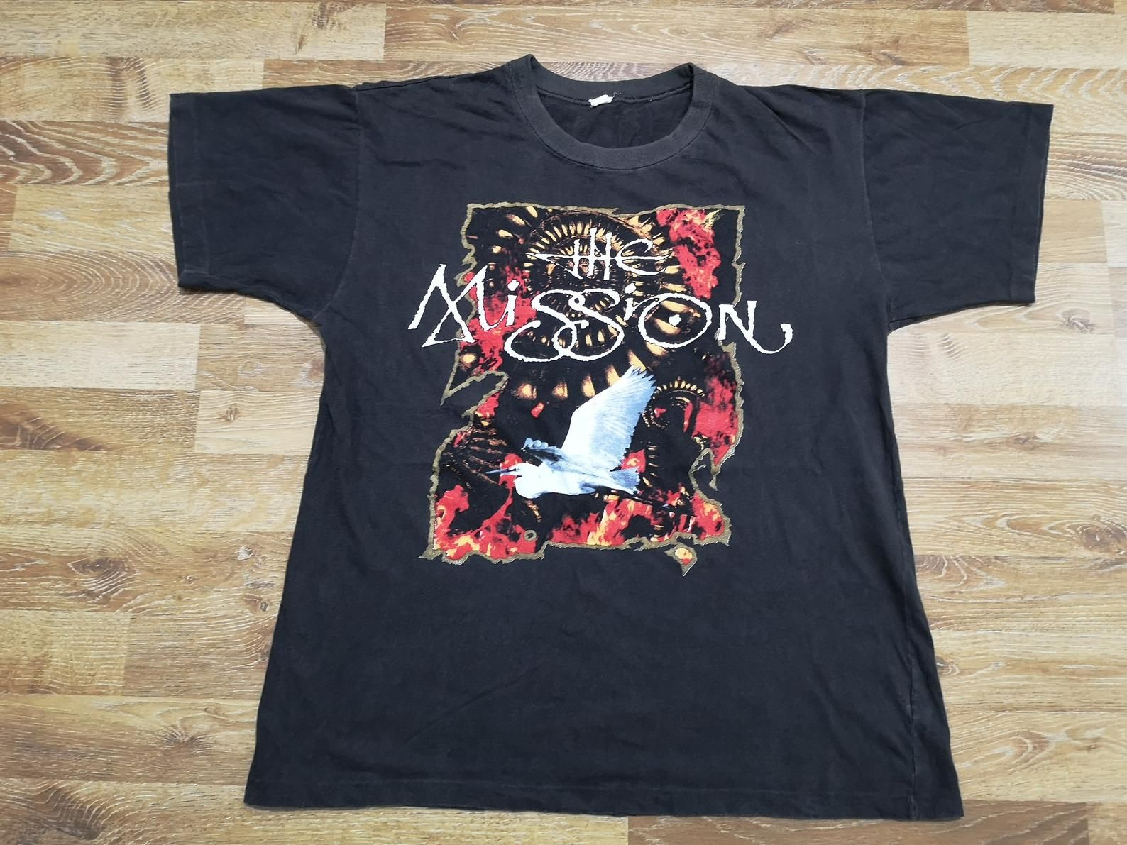 Distressed ! Rare True Vintage Og 90’S English Gothic Rock Band The Mission Concert Tour Carved In Sand Promo 1990 T Shirt