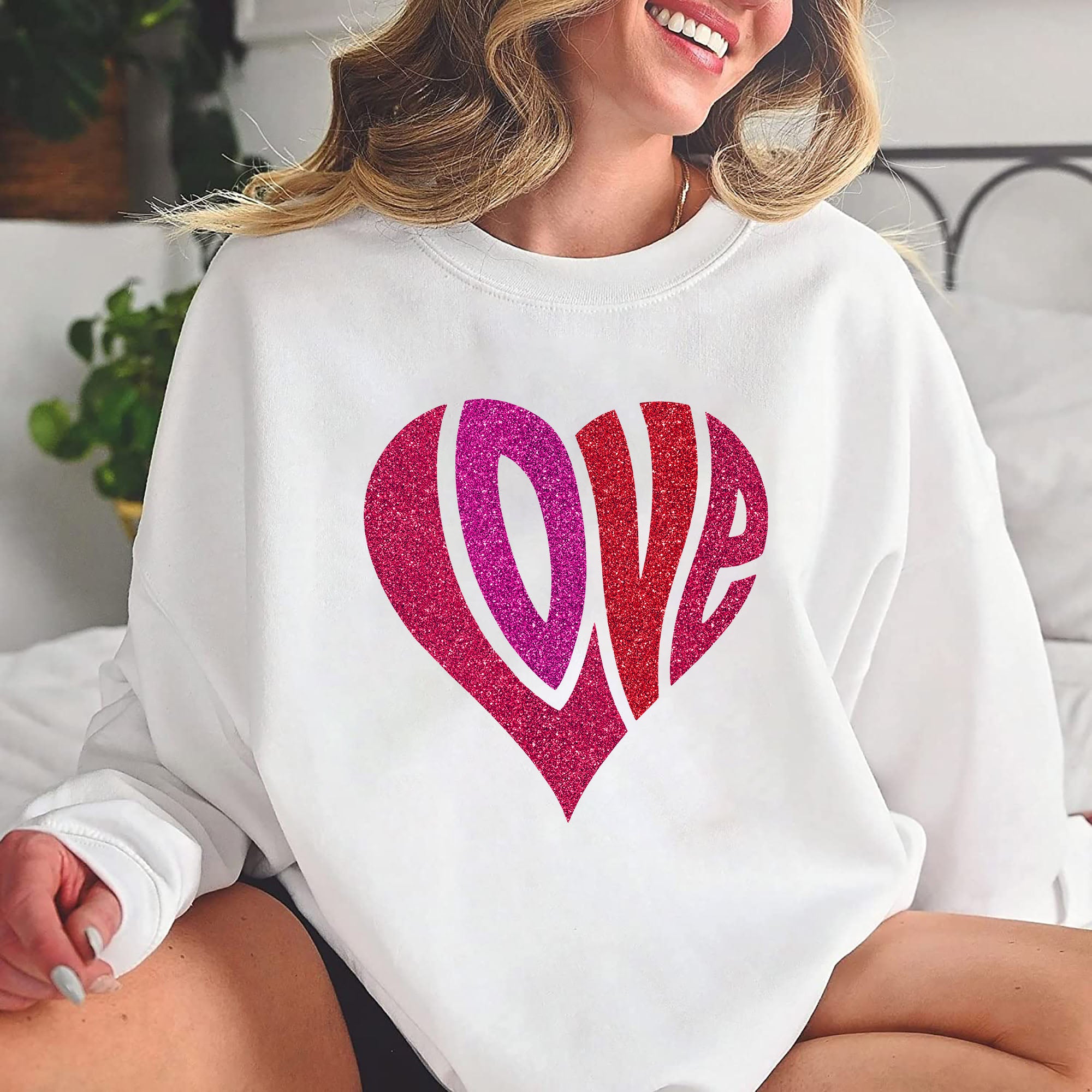 Retro Love Heart Sweatshirt, Retro Style Valentine'S Shirt, Valentine'S Day Shirt, Valentine'S Day Gift, Love Heart Shirt Bespoketshirt