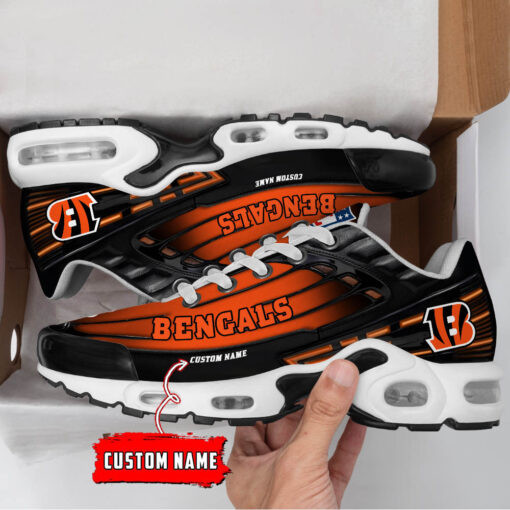 Personalized Cincinnati Bengals NFL Black And Team Color Stripes Black TN Air Max Shoes Air Cushion Sneakers