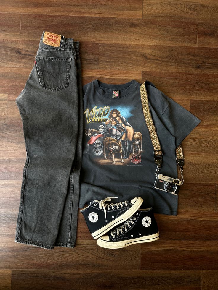 Vintage Spring Outfit Idea, Shirt Ou …