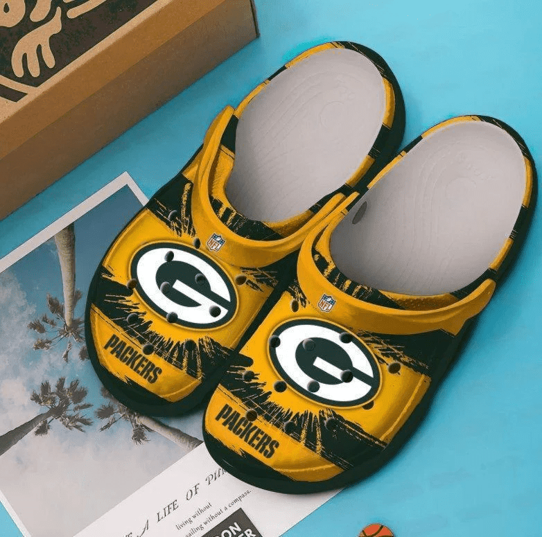 Green Bay Packers Logo Pattern Crocss Classic Clogs Shoes In Colorful Ver870