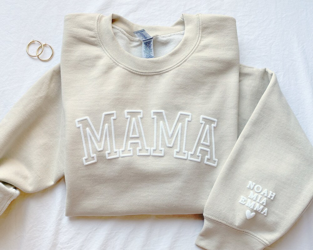 Personalized Mama Sweatshirt With Kid Names On Sleeve, Mothers Day Gift, Birthday Gift For Mom, New Mom Gift, Minimalist Cool Mom Sweater Comfort Meets Style | Shop24H Hoodiegen