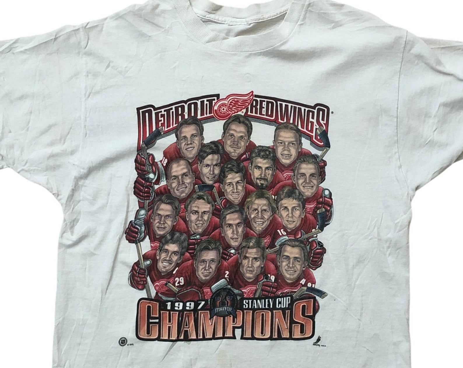 Detroit Red Wings Vintage Pro Player Caricature 90S Big Head 1997 Stanley Cup Champions Distressed T-Shirt